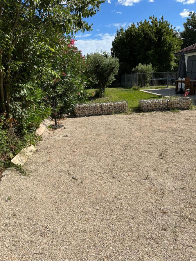Villa Chaton LʼIsle-sur-la-Sorgue Esterno foto